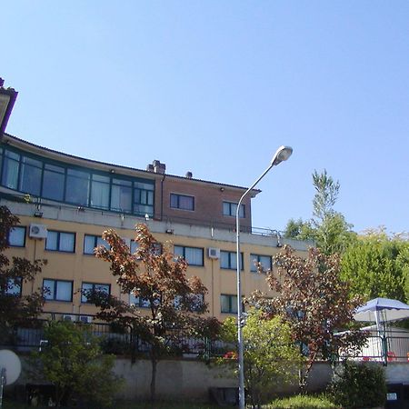 Hotel Tortorina Урбино Экстерьер фото