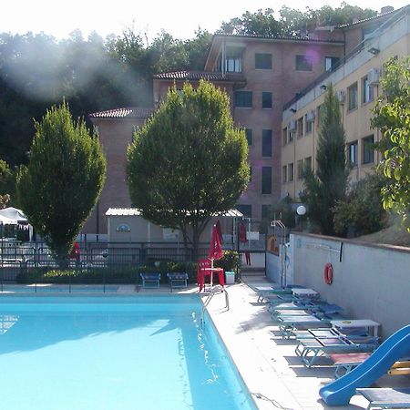 Hotel Tortorina Урбино Экстерьер фото