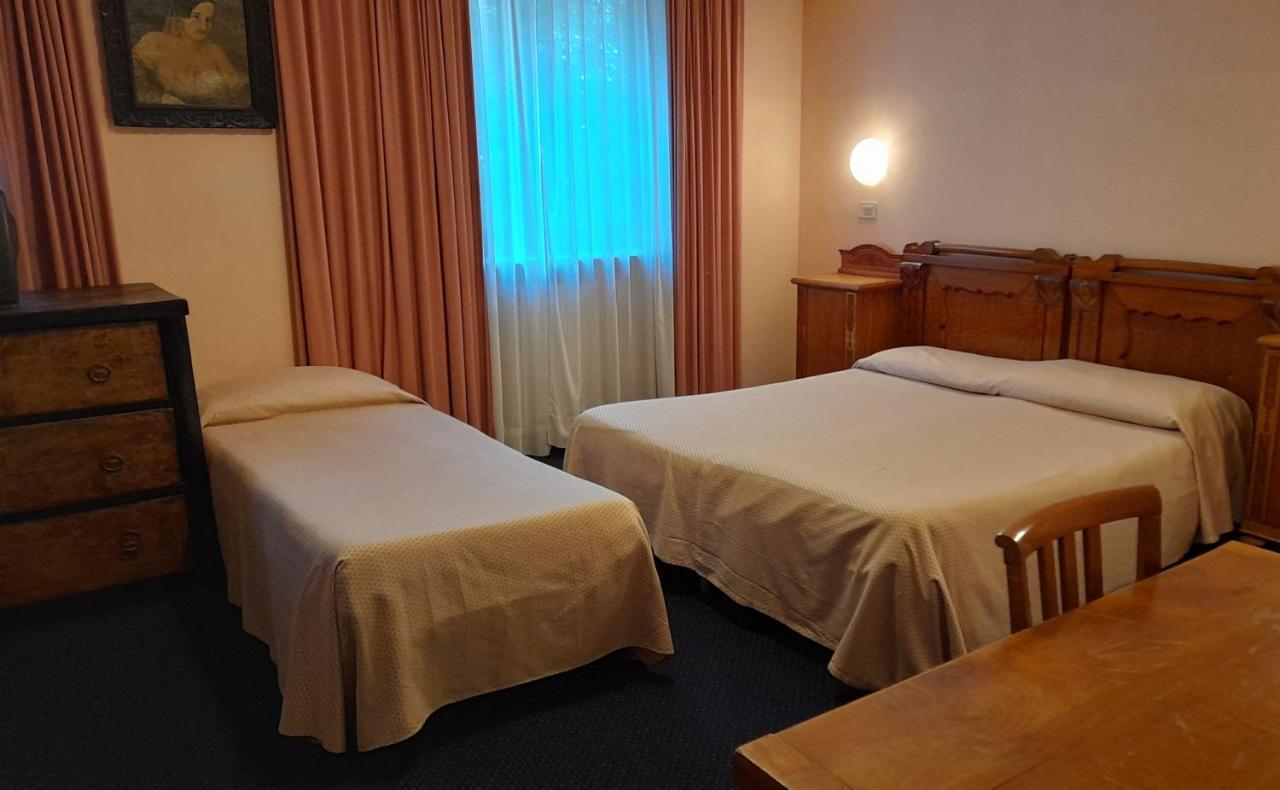 Hotel Tortorina Урбино Экстерьер фото