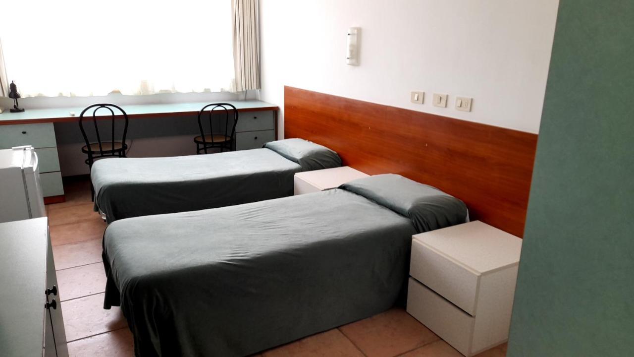 Hotel Tortorina Урбино Экстерьер фото