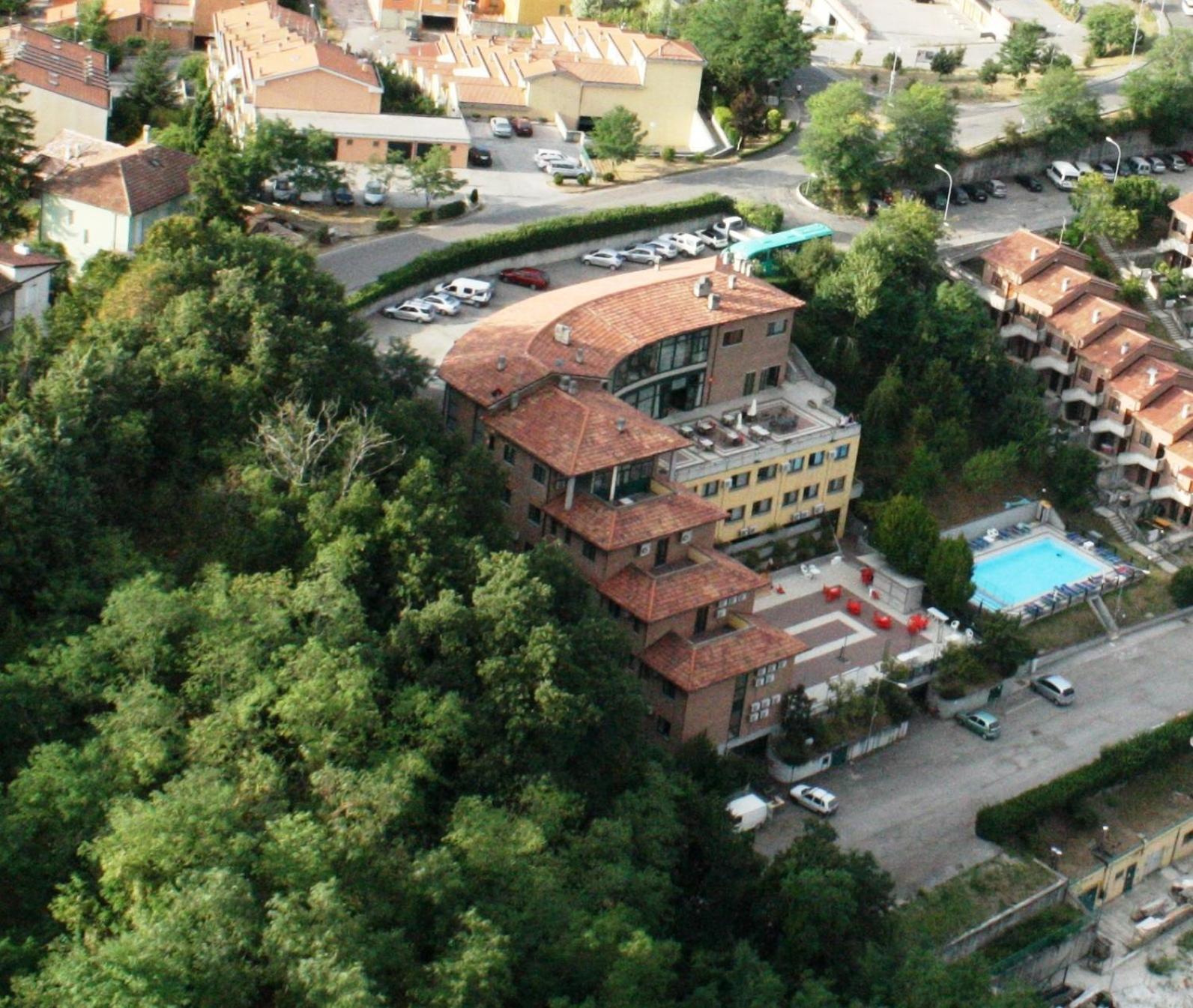 Hotel Tortorina Урбино Экстерьер фото