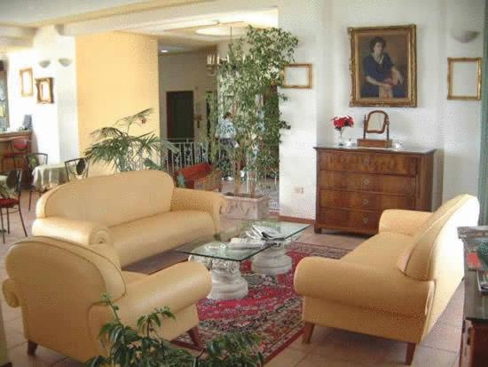 Hotel Tortorina Урбино Экстерьер фото